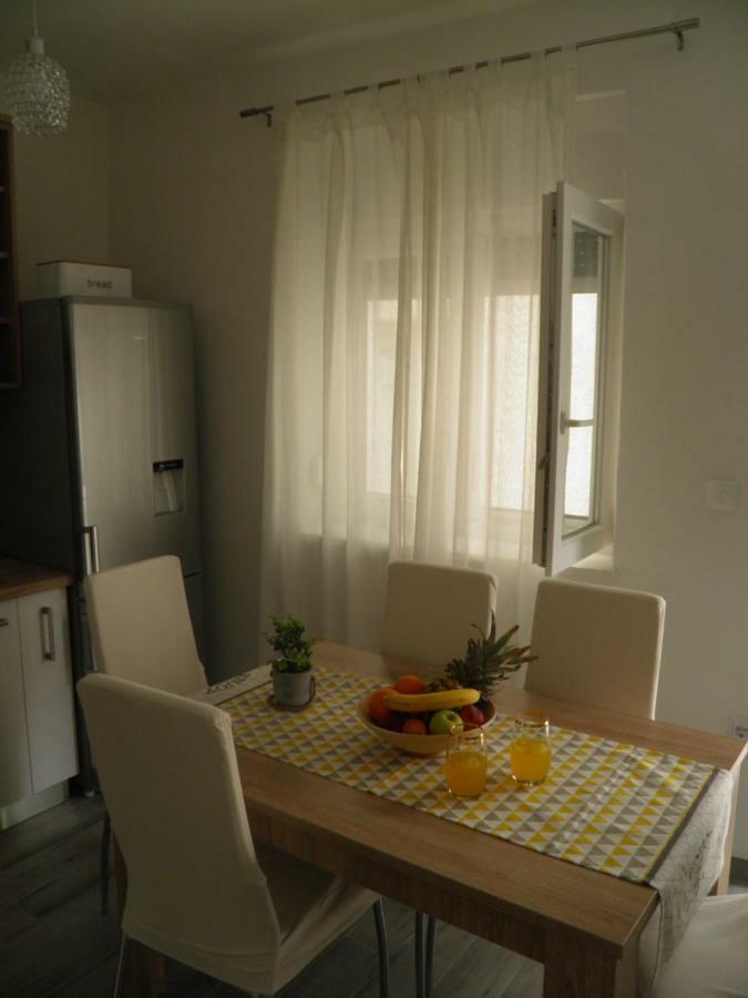 Apartment Dorothy Kaštela Eksteriør billede