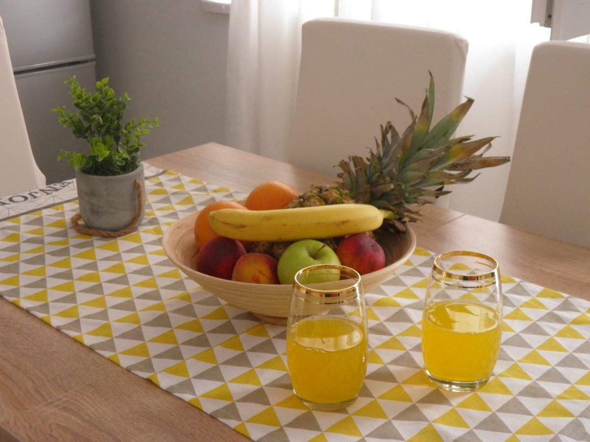 Apartment Dorothy Kaštela Eksteriør billede